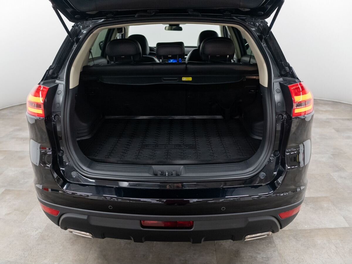 Geely Atlas 2021 - фото автомобиля