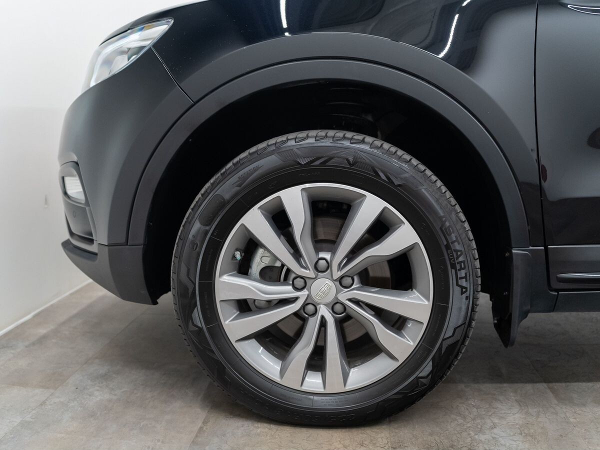 Geely Atlas 2021 - фото автомобиля
