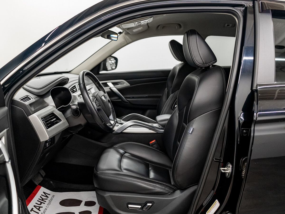 Geely Atlas 2021 - фото автомобиля
