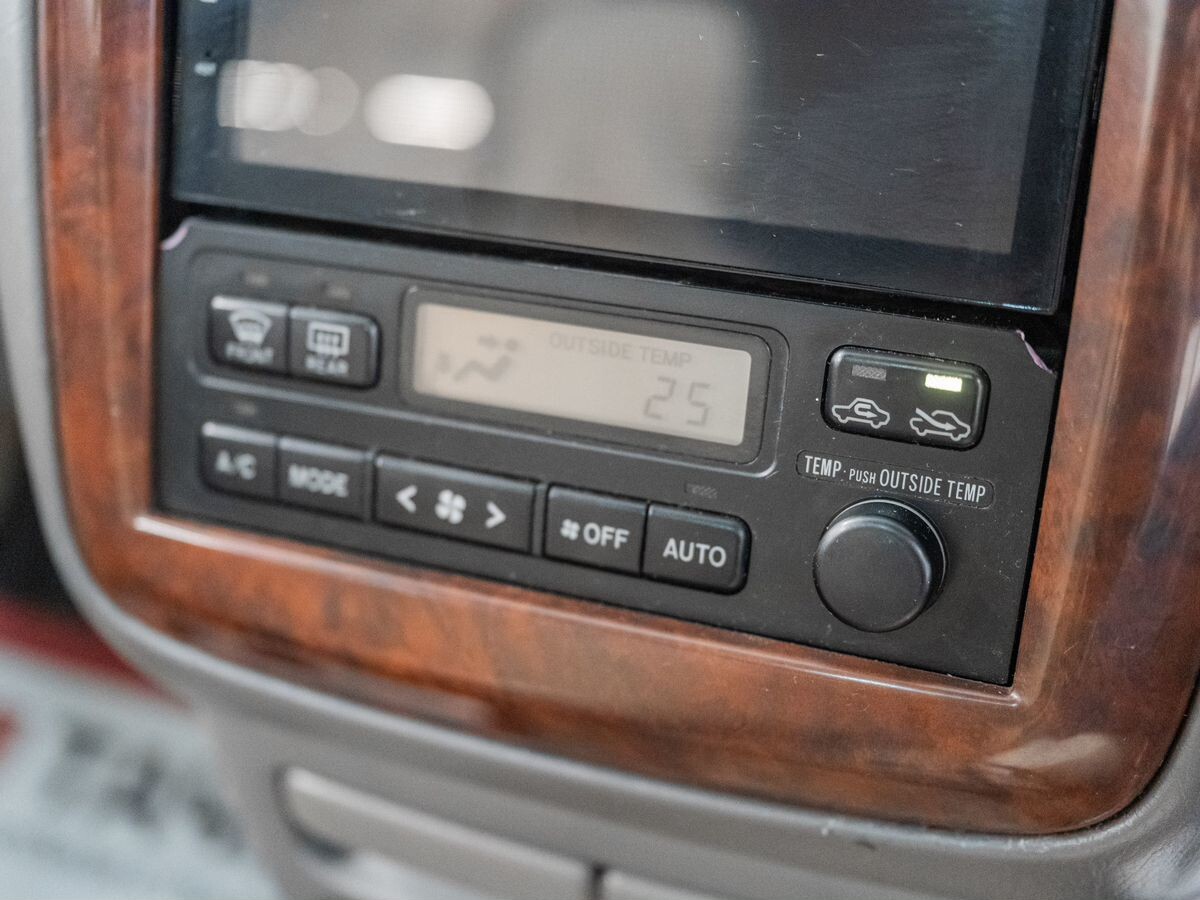 Toyota Gaia 1998 - фото автомобиля