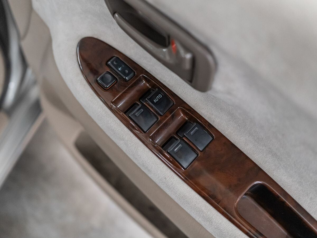 Toyota Gaia 1998 - фото автомобиля