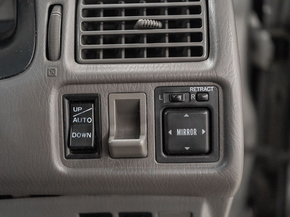Toyota Gaia 1998 - фото автомобиля
