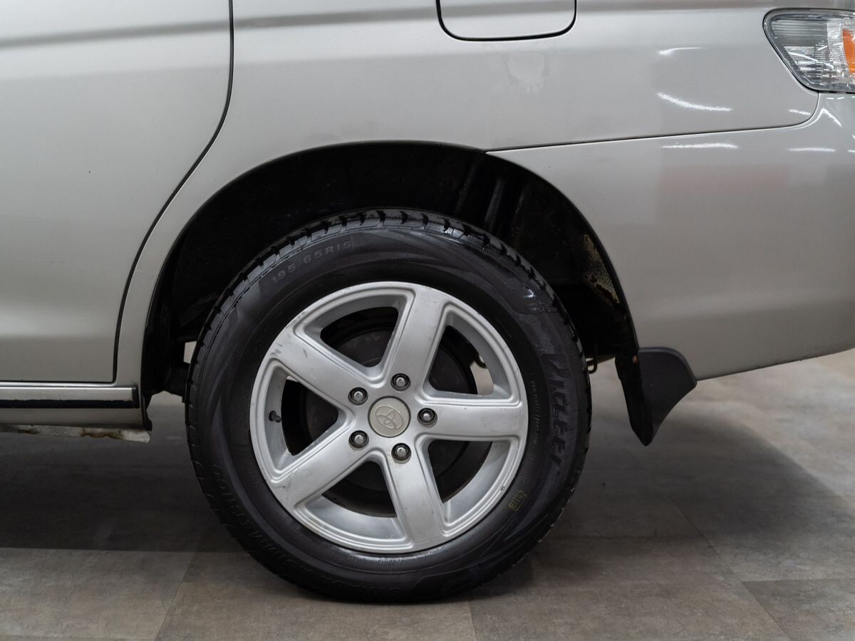 Toyota Gaia 1998 - фото автомобиля