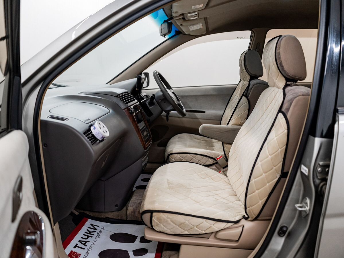 Toyota Gaia 1998 - фото автомобиля