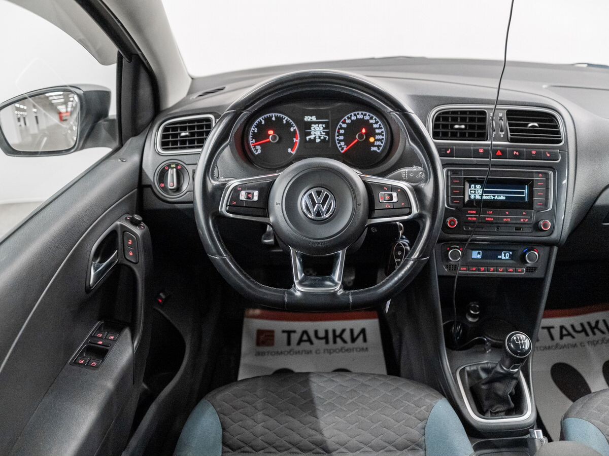 Volkswagen Polo 2020 - фото автомобиля