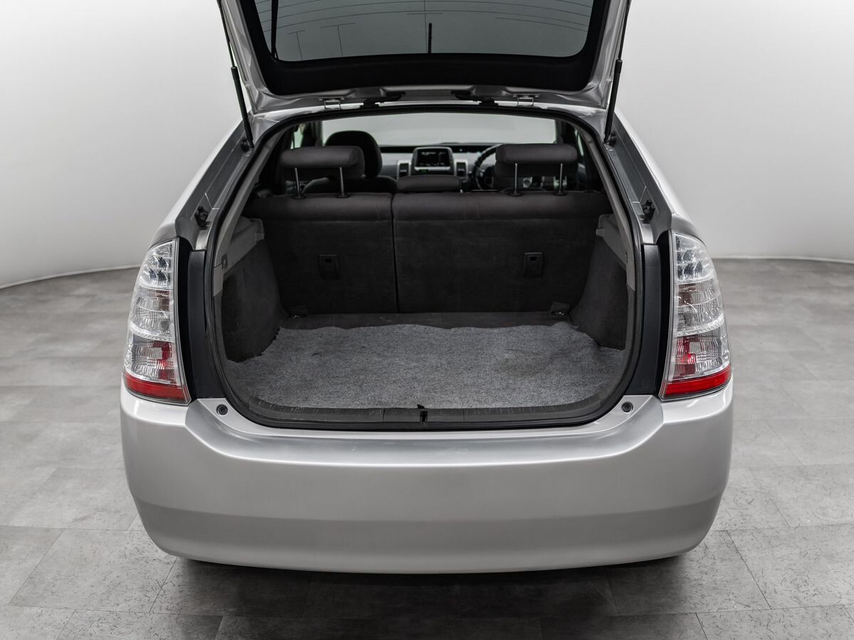 Toyota Prius 2008 - фото автомобиля