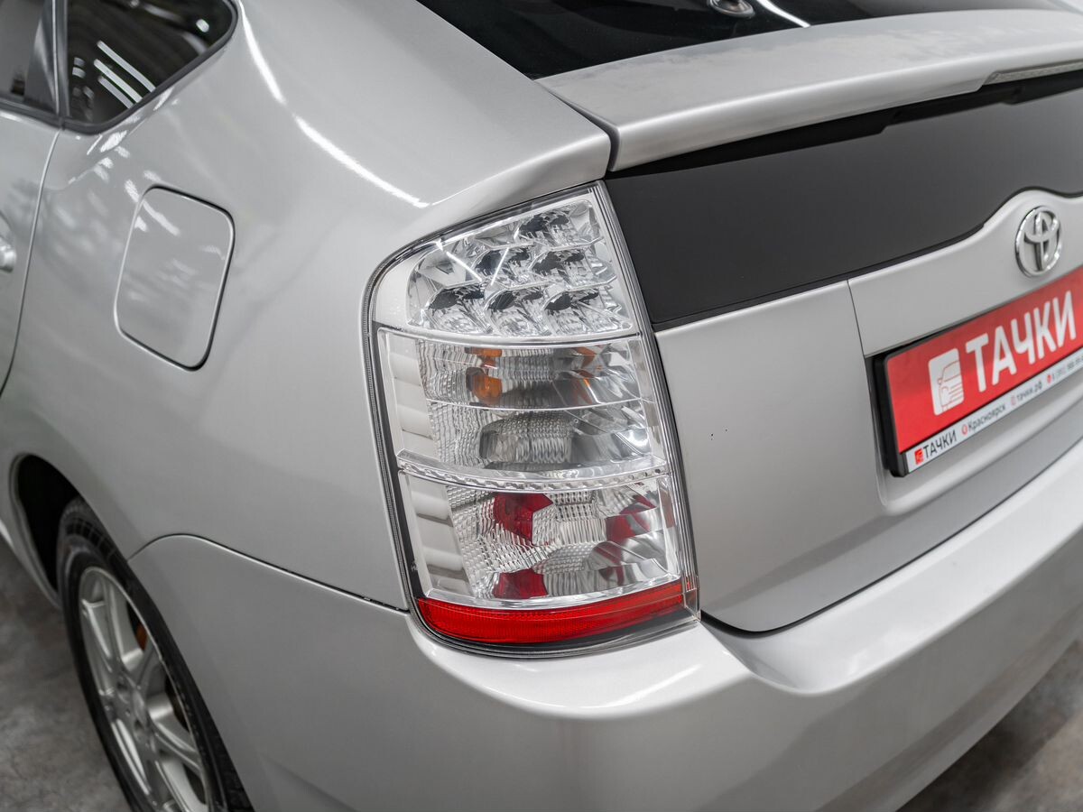 Toyota Prius 2008 - фото автомобиля