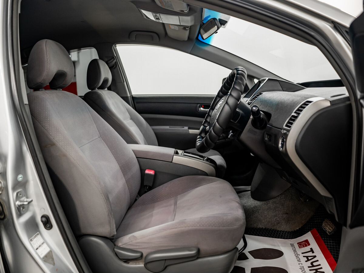 Toyota Prius 2008 - фото автомобиля