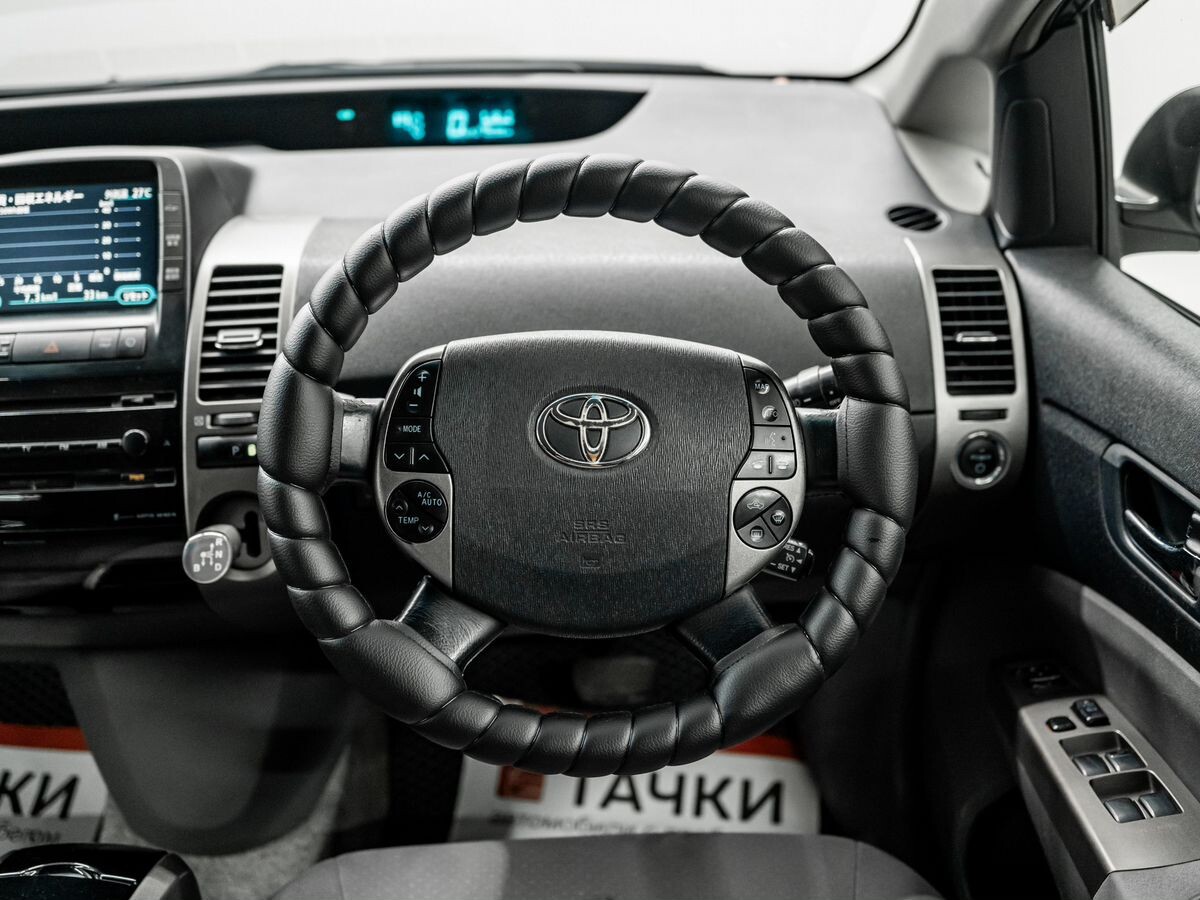 Toyota Prius 2008 - фото автомобиля