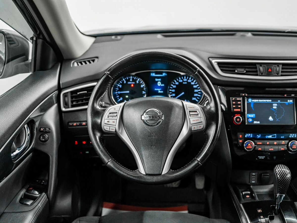 Nissan X-Trail 2015 - фото автомобиля