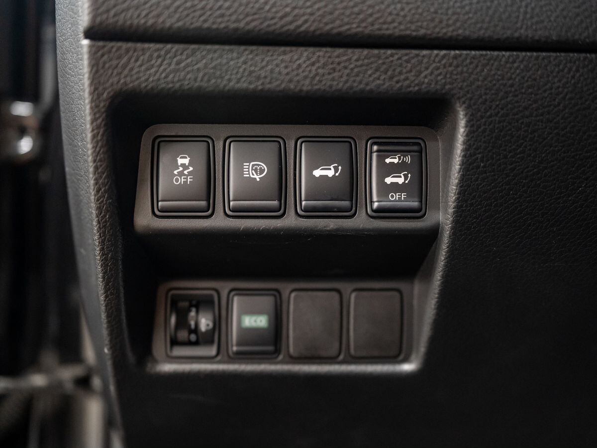 Nissan X-Trail 2015 - фото автомобиля