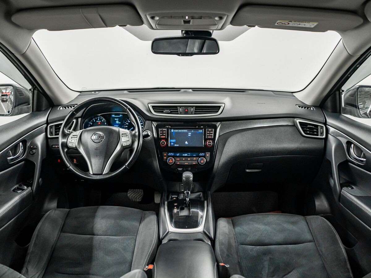Nissan X-Trail 2015 - фото автомобиля