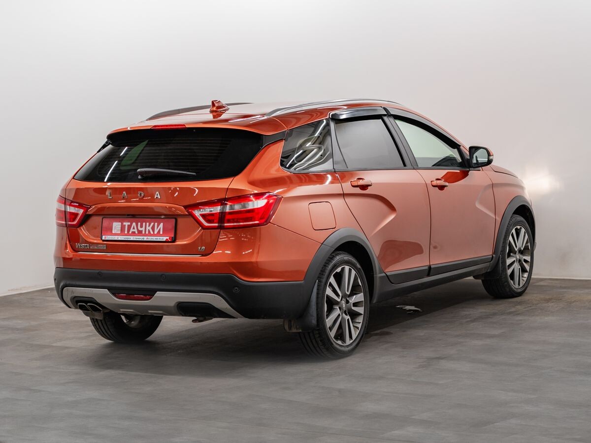 Лада Веста Кросс 2019 - фото автомобиля