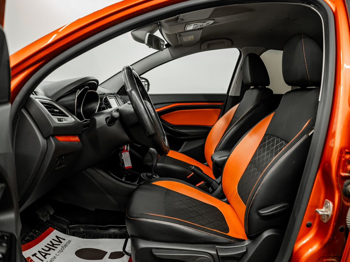 Лада Веста Кросс 2019 - фото автомобиля