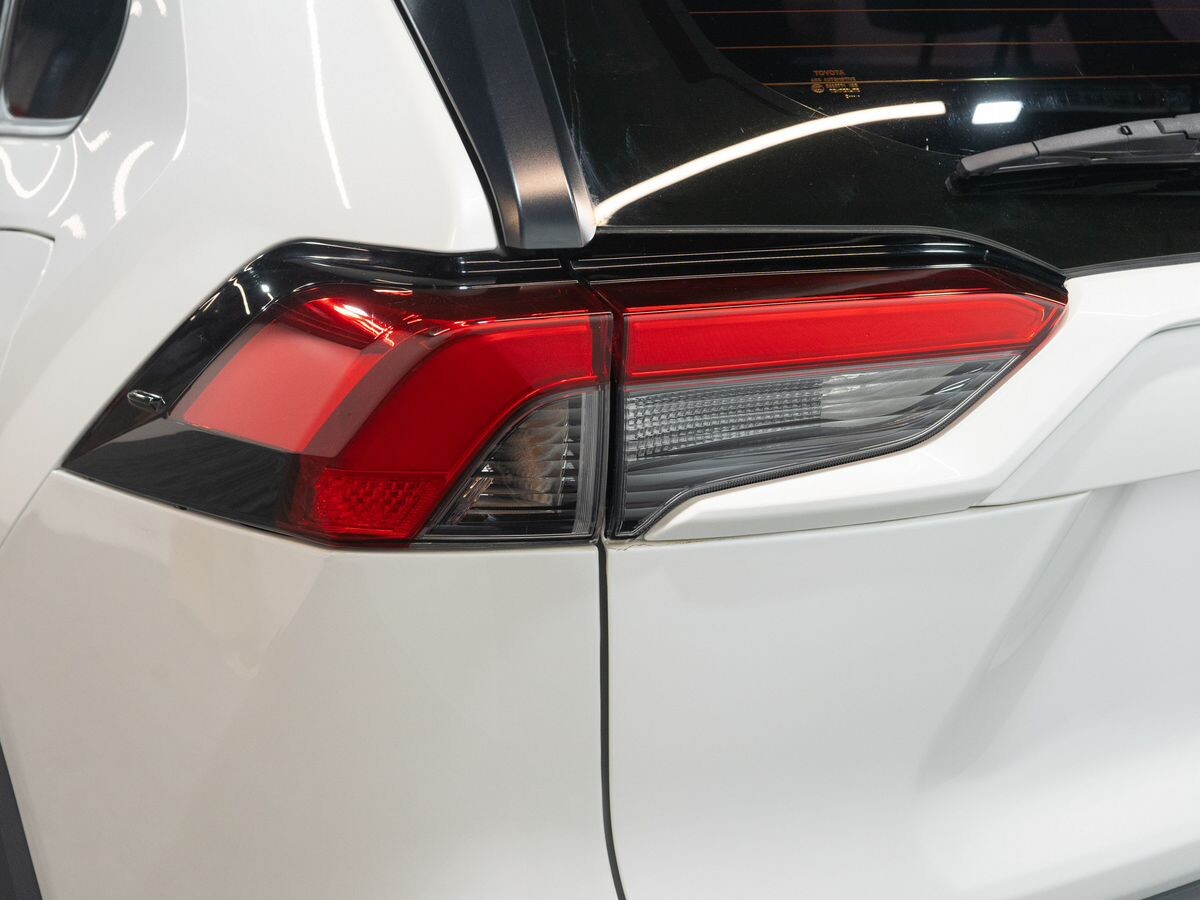 Toyota RAV4 2020 - фото автомобиля