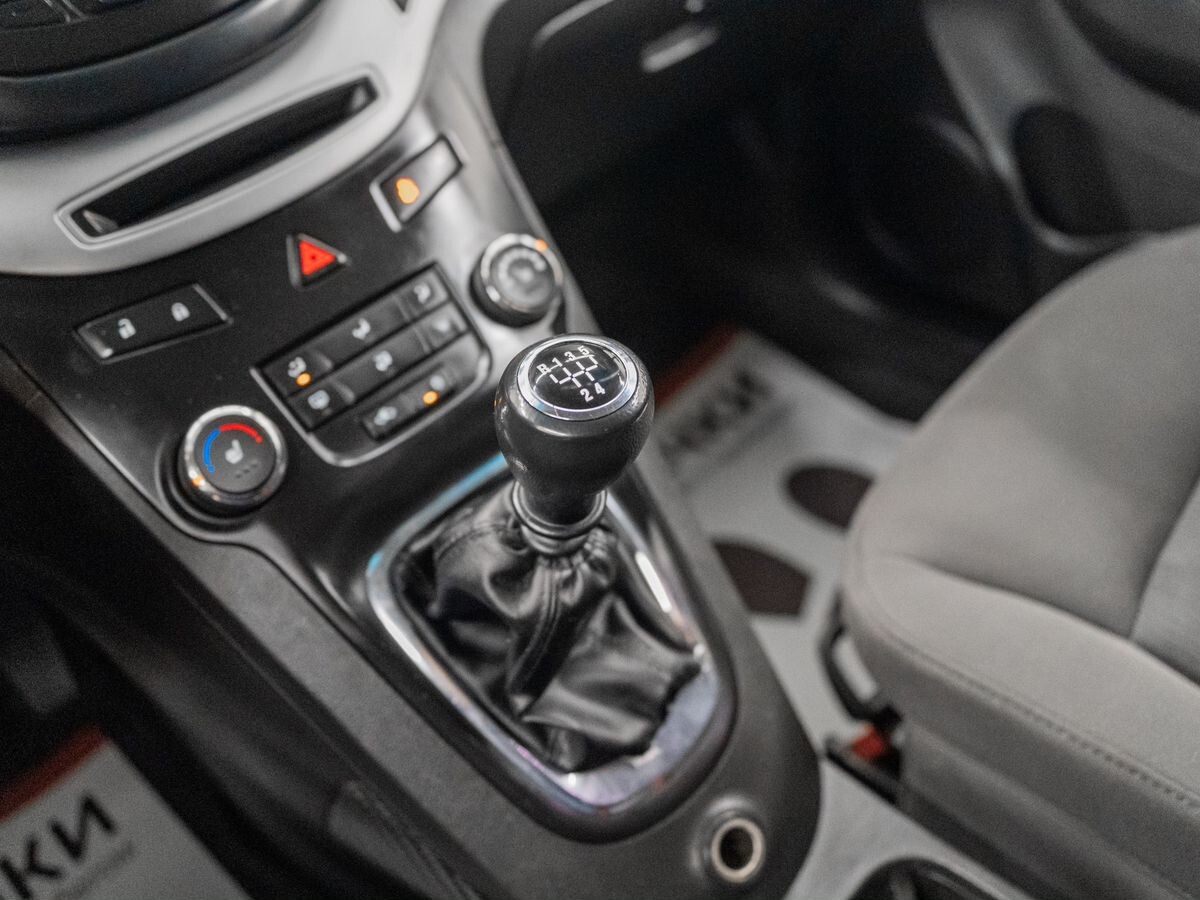 Chevrolet Orlando 2013 - фото автомобиля