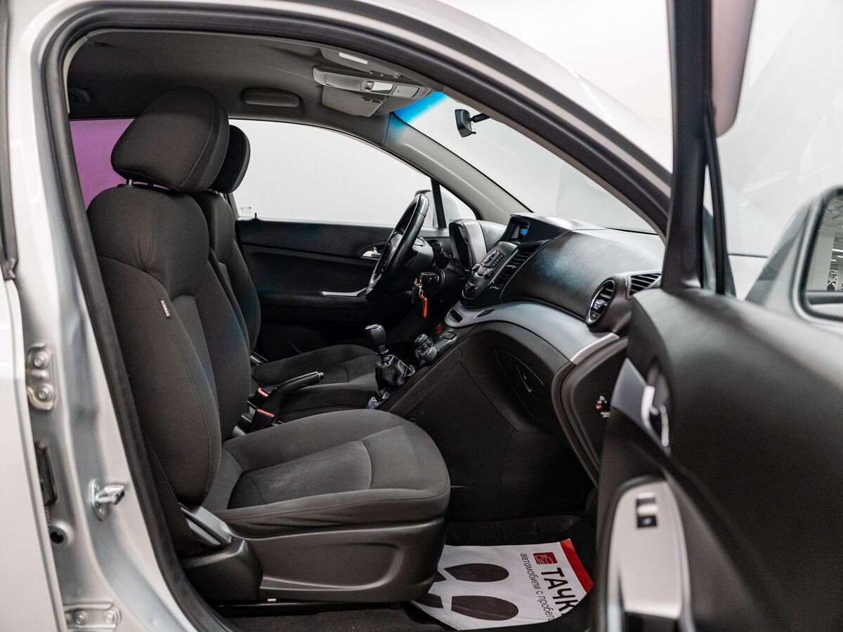 Chevrolet Orlando 2013 - фото автомобиля