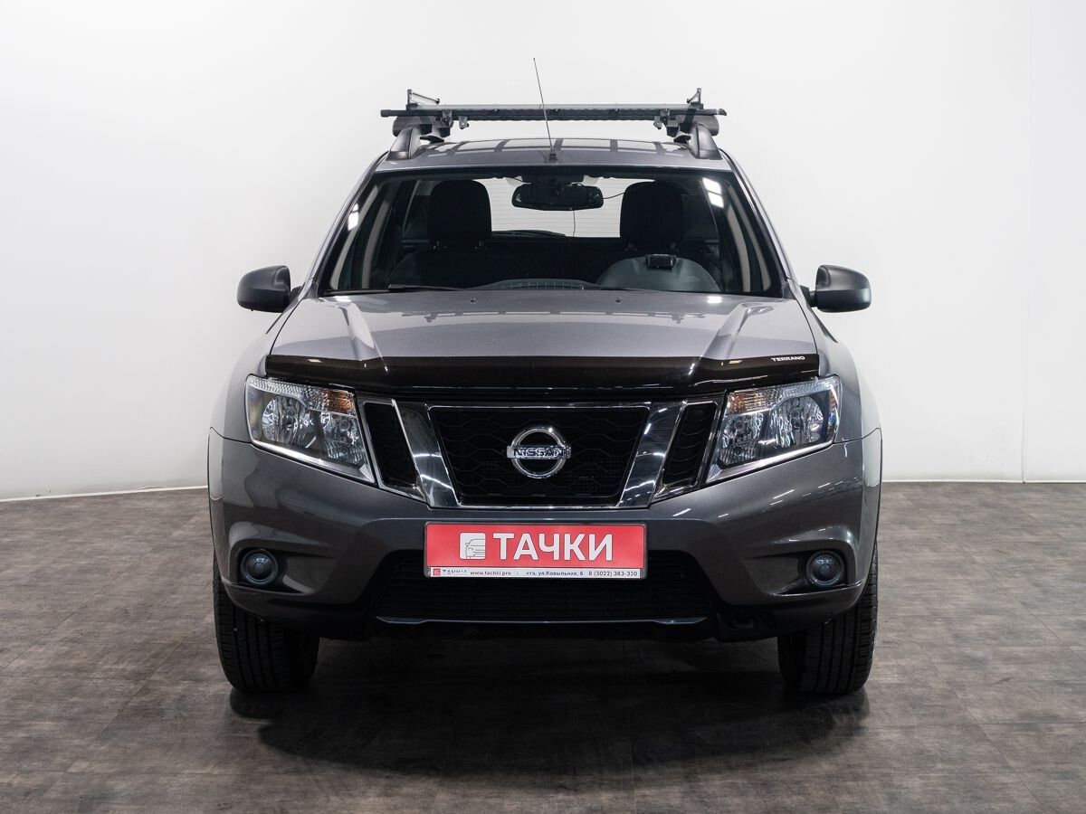 Nissan Terrano 2018 - фото автомобиля