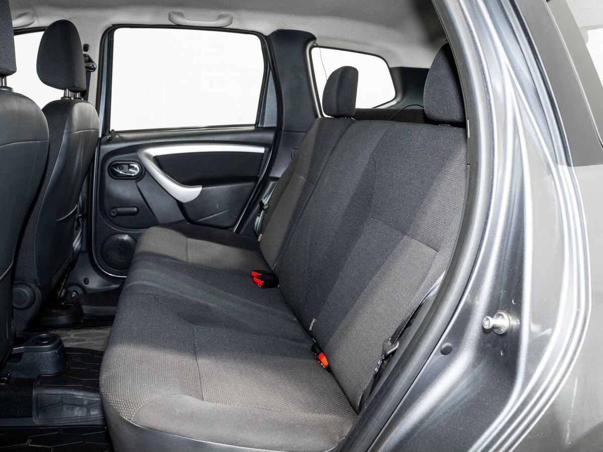 Nissan Terrano 2018 - фото автомобиля