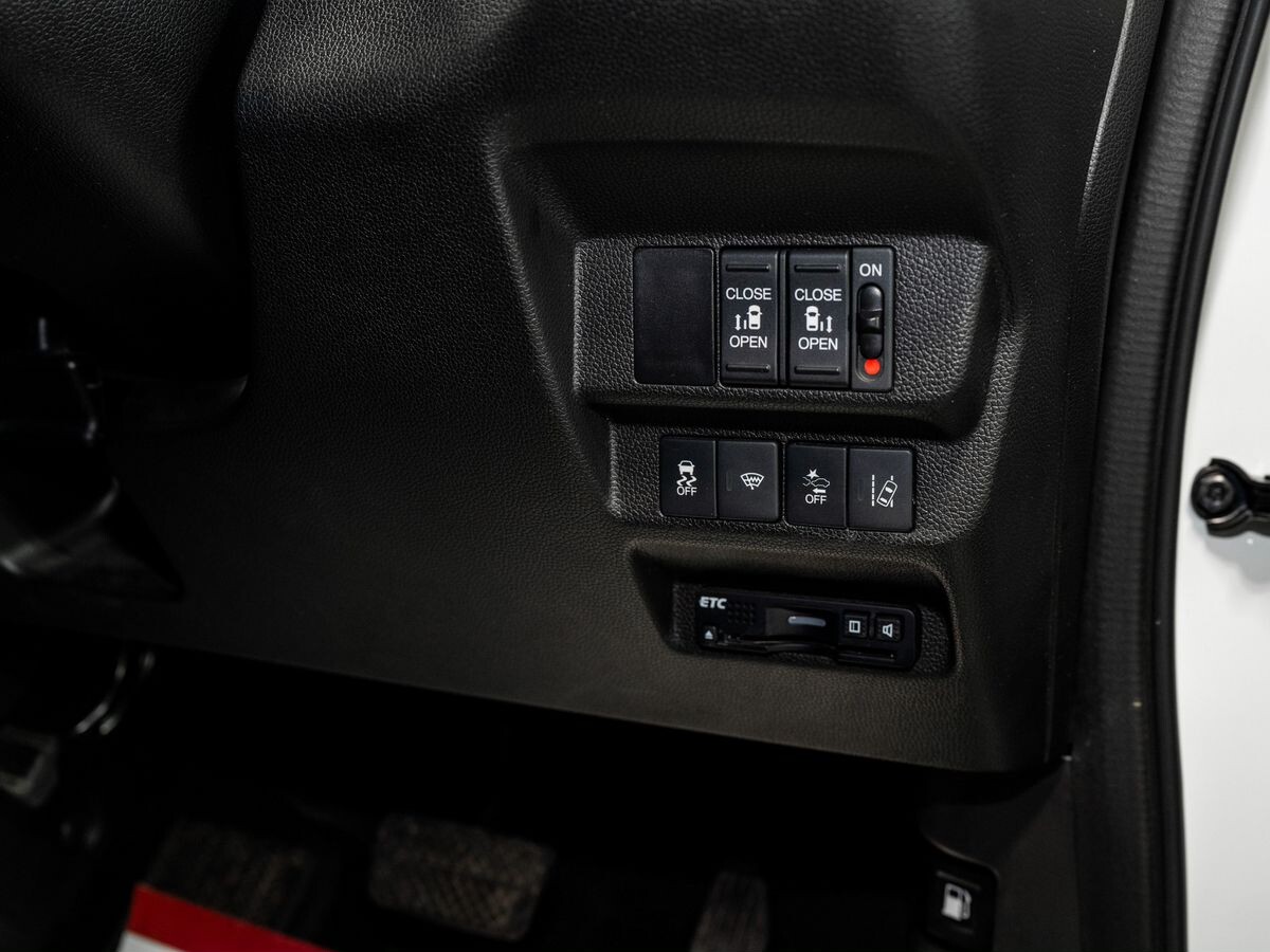 Honda Freed 2017 - фото автомобиля