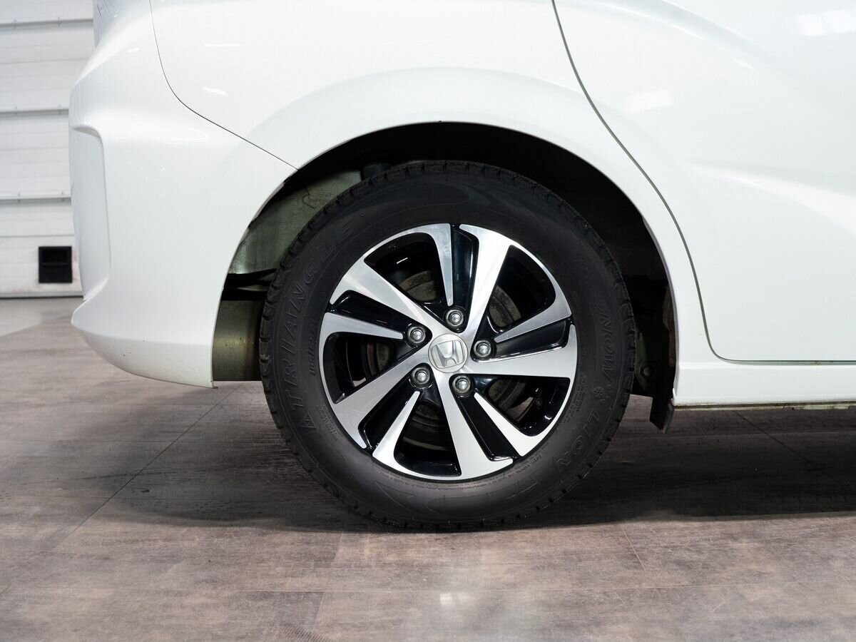 Honda Freed 2017 - фото автомобиля