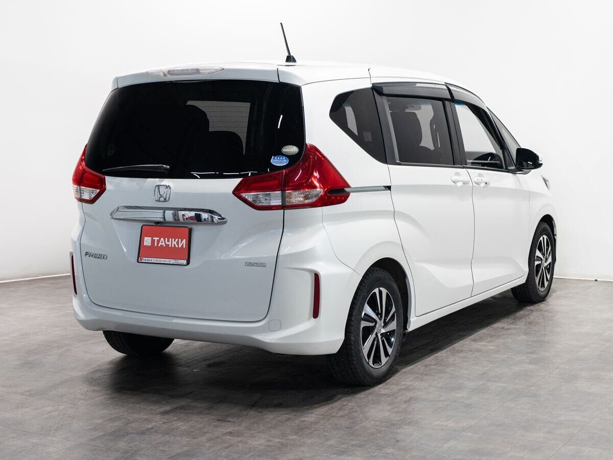 Honda Freed 2017 - фото автомобиля