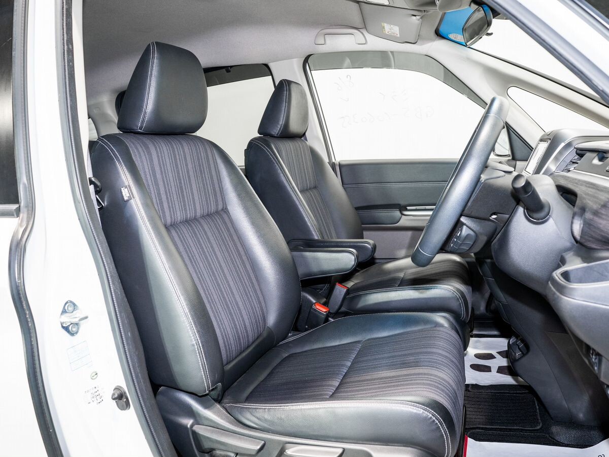 Honda Freed 2017 - фото автомобиля