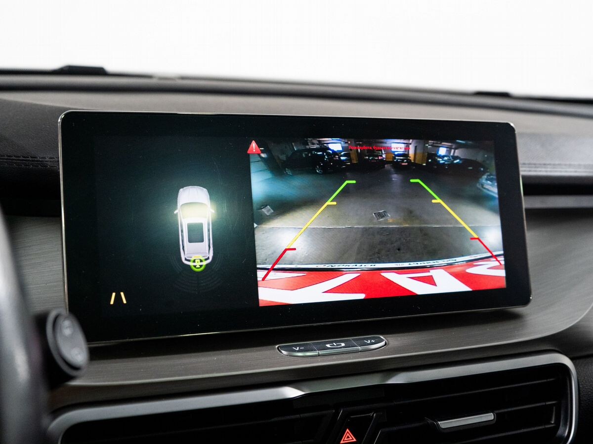Geely Coolray 2021 - фото автомобиля