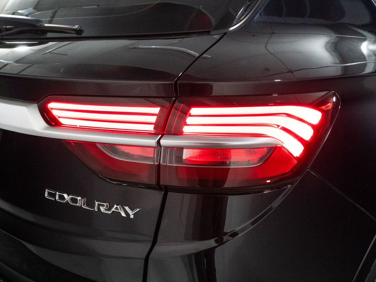 Geely Coolray 2021 - фото автомобиля