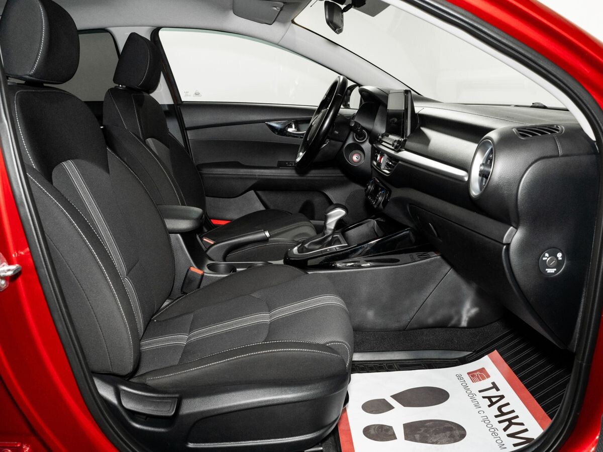 Kia Cerato 2021 - фото автомобиля