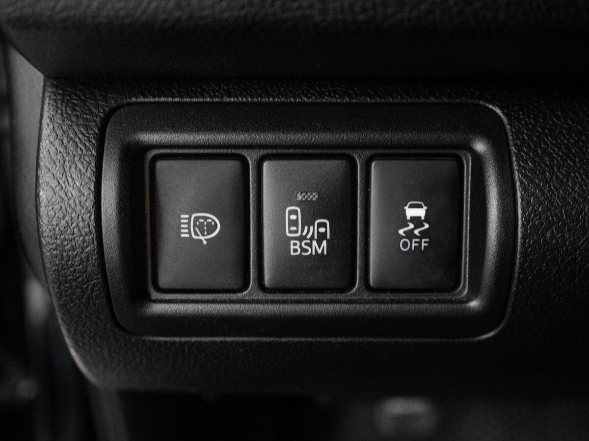 Toyota Camry 2016 - фото автомобиля