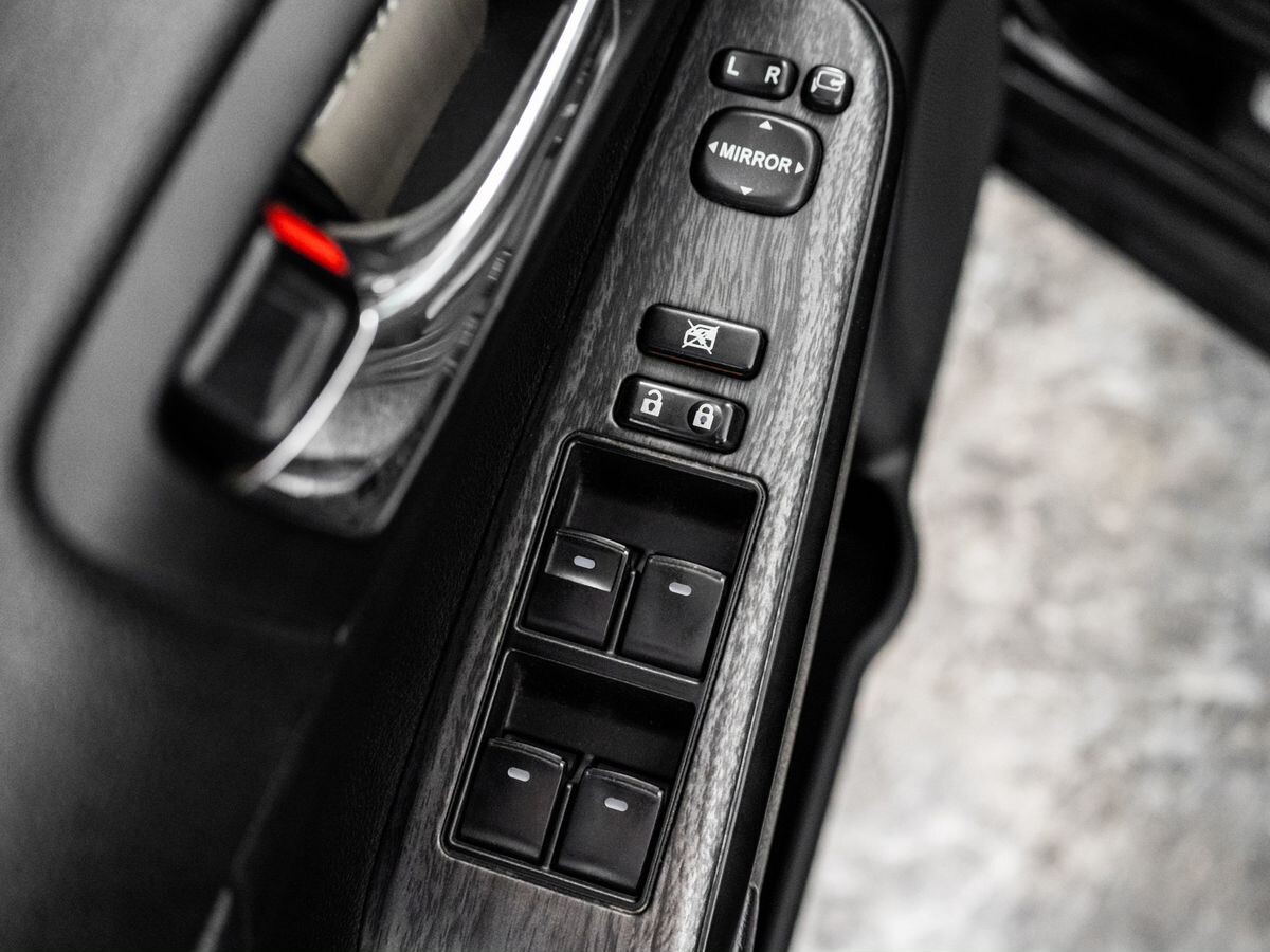Toyota Camry 2016 - фото автомобиля