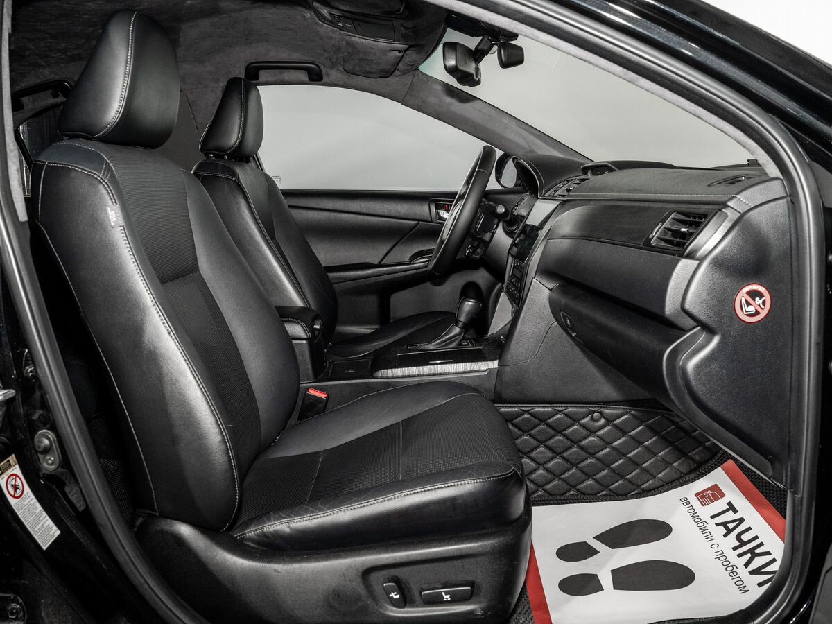 Toyota Camry 2016 - фото автомобиля