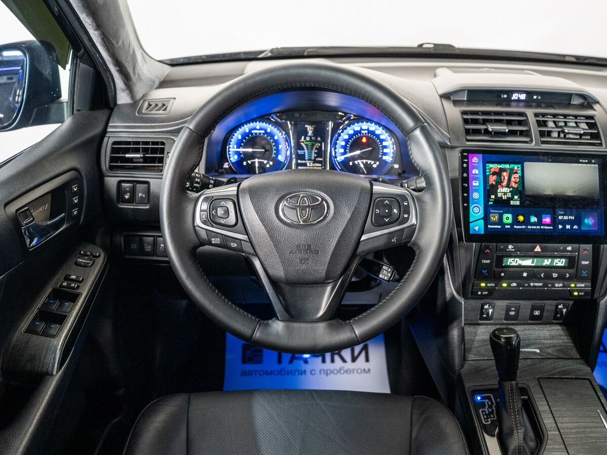 Toyota Camry 2016 - фото автомобиля
