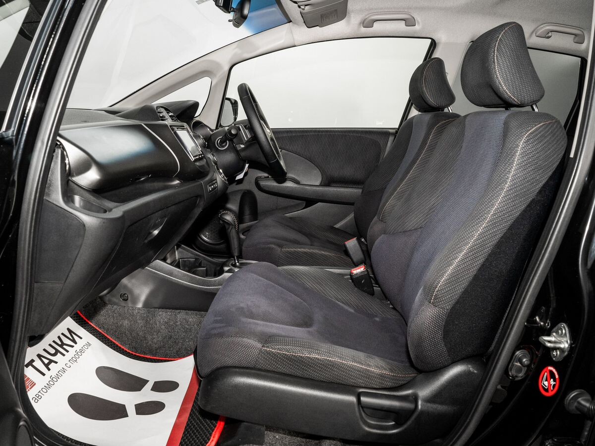 Honda Fit 2012 - фото автомобиля