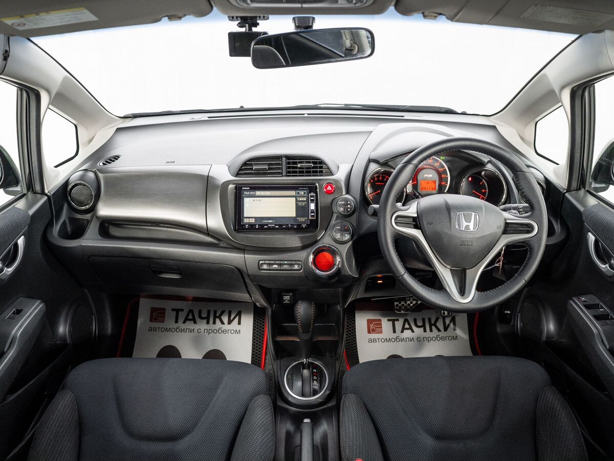 Honda Fit 2012 - фото автомобиля
