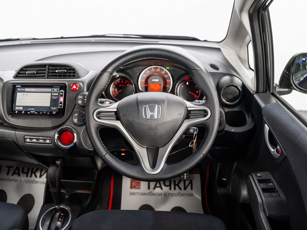 Honda Fit 2012 - фото автомобиля