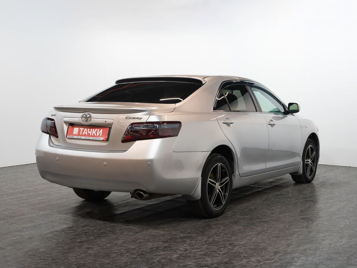 Toyota Camry 2006 - фото автомобиля