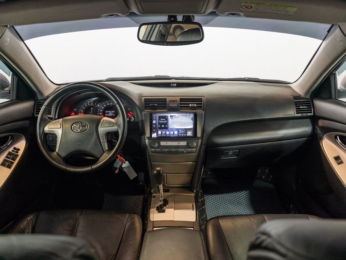 Toyota Camry 2006 - фото автомобиля