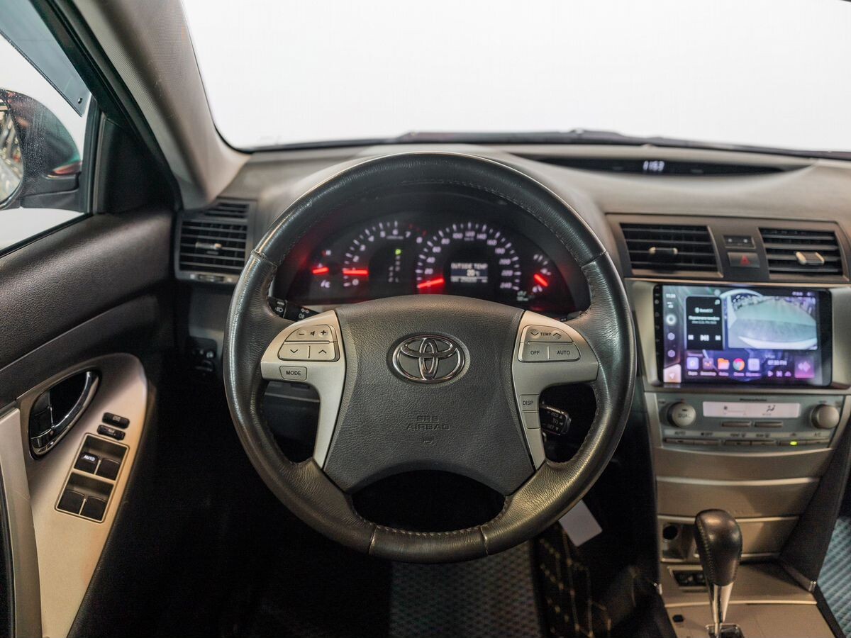 Toyota Camry 2006 - фото автомобиля