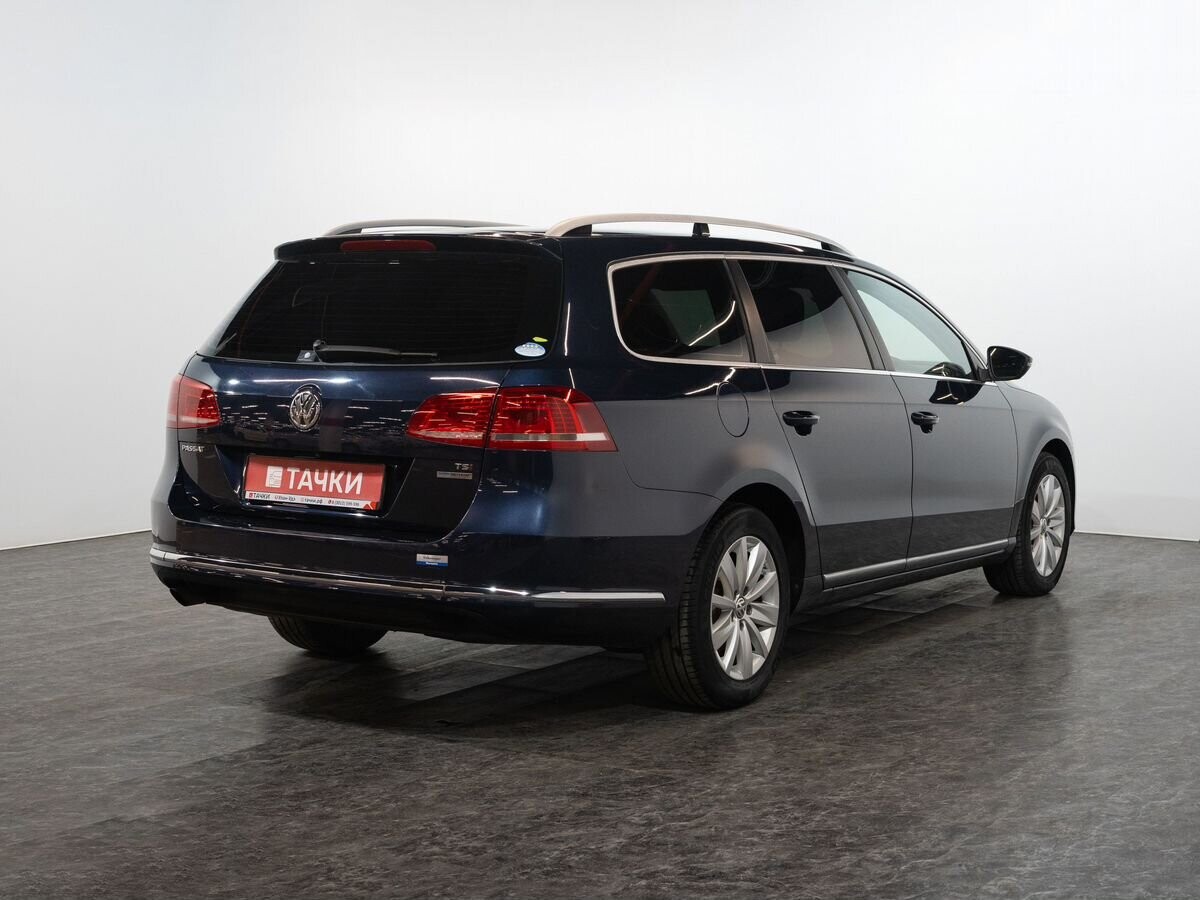 Volkswagen Passat 2011 - фото автомобиля