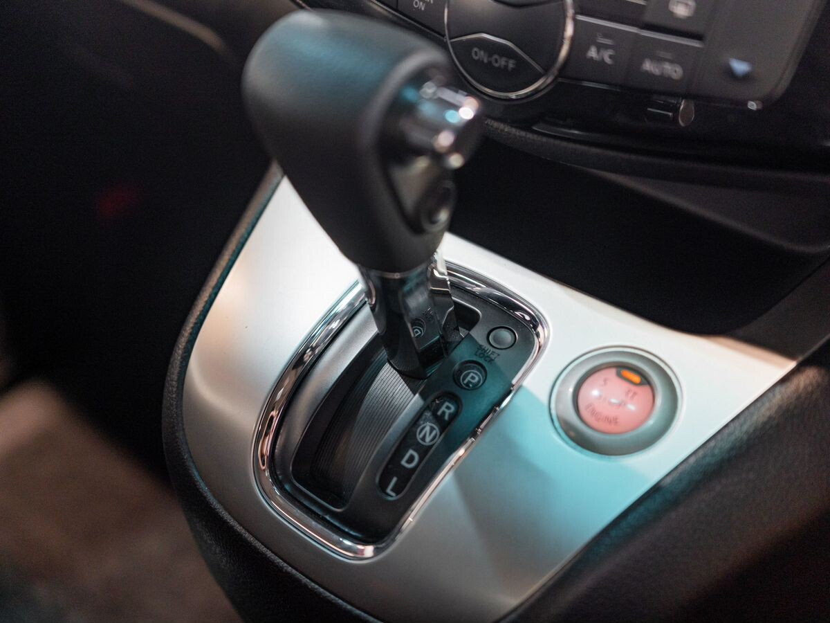 Nissan Serena 2014 - фото автомобиля