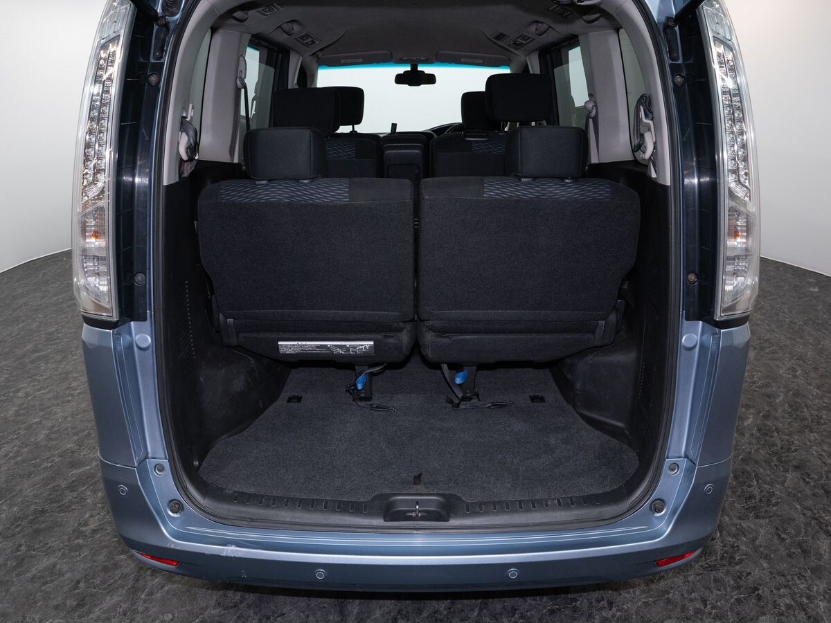 Nissan Serena 2014 - фото автомобиля