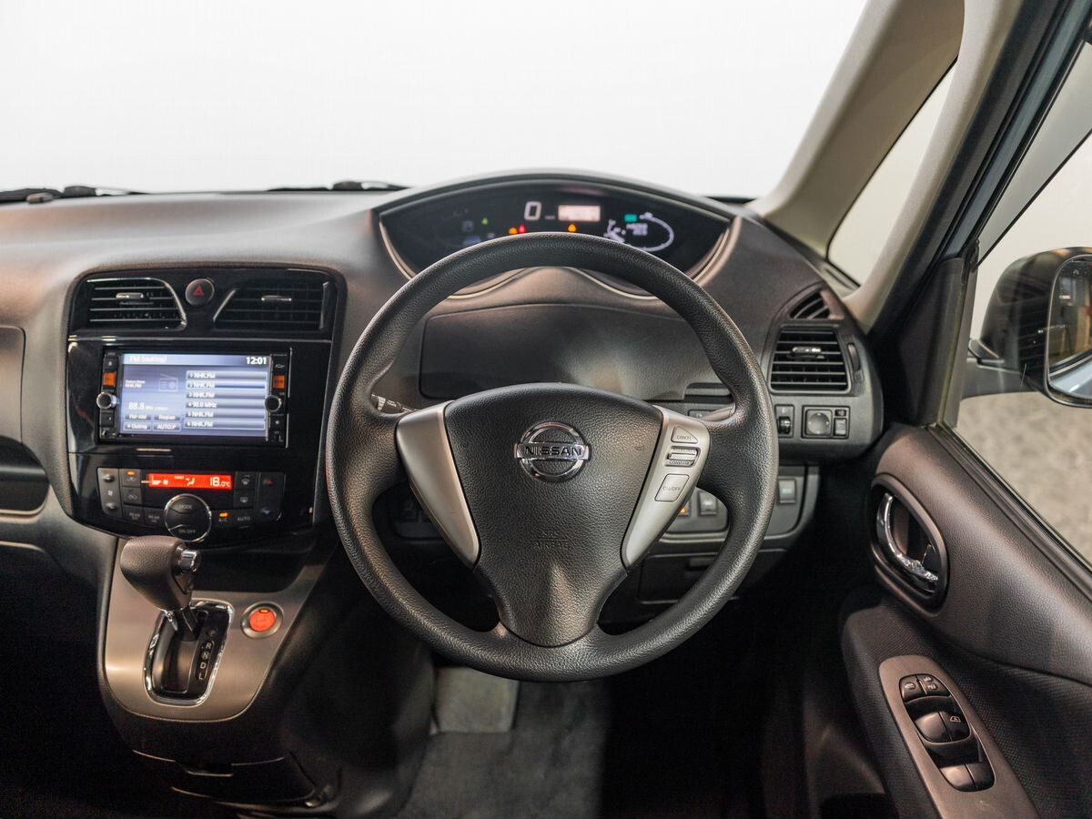 Nissan Serena 2014 - фото автомобиля