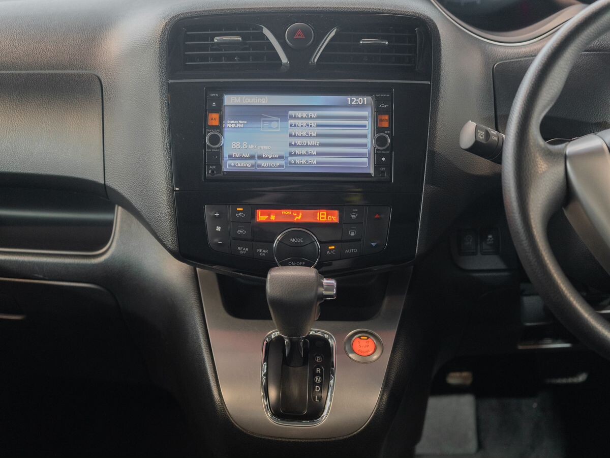 Nissan Serena 2014 - фото автомобиля
