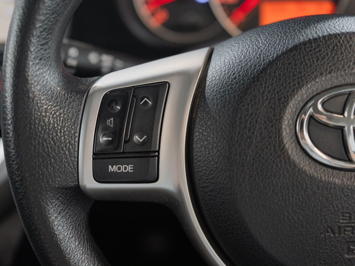 Toyota Ractis 2014 - фото автомобиля