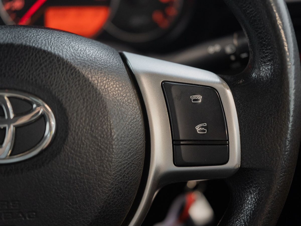 Toyota Ractis 2014 - фото автомобиля