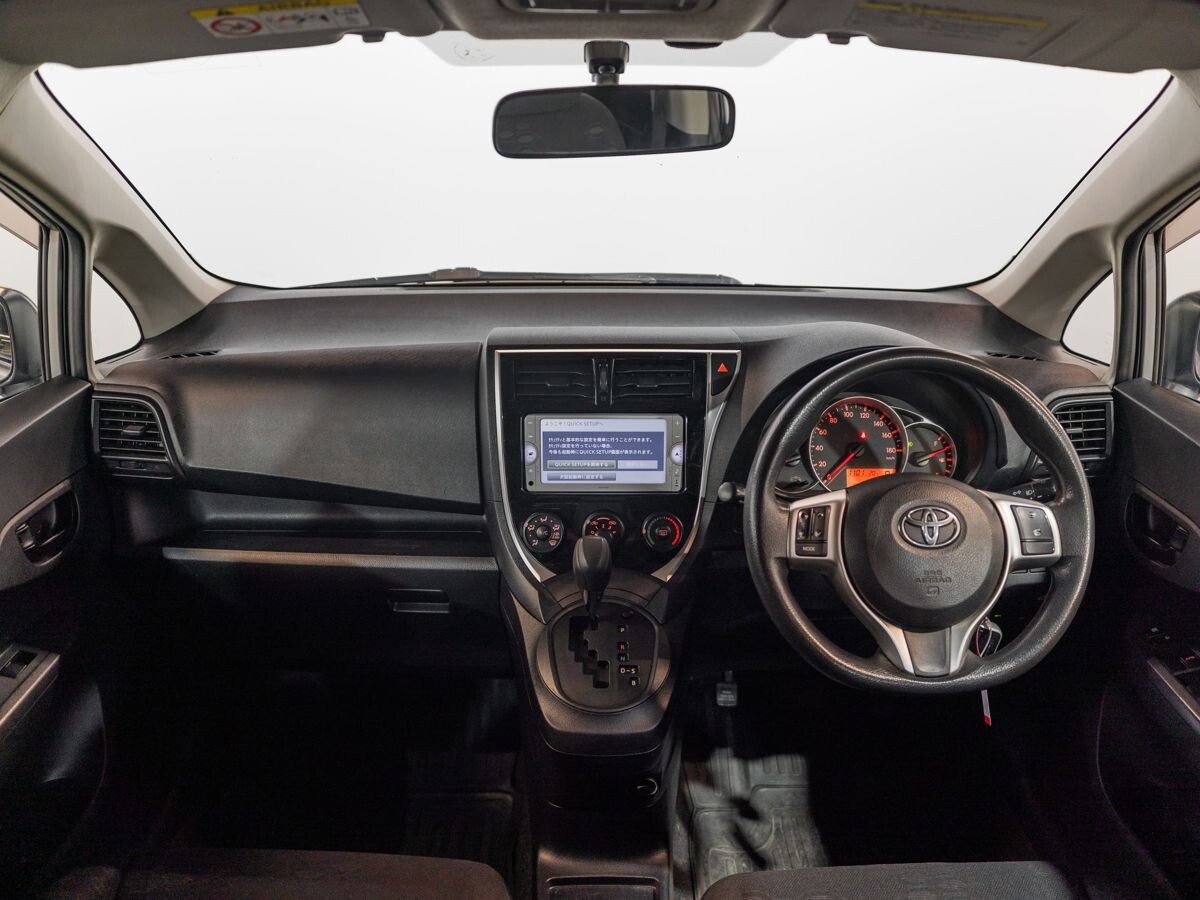 Toyota Ractis 2014 - фото автомобиля