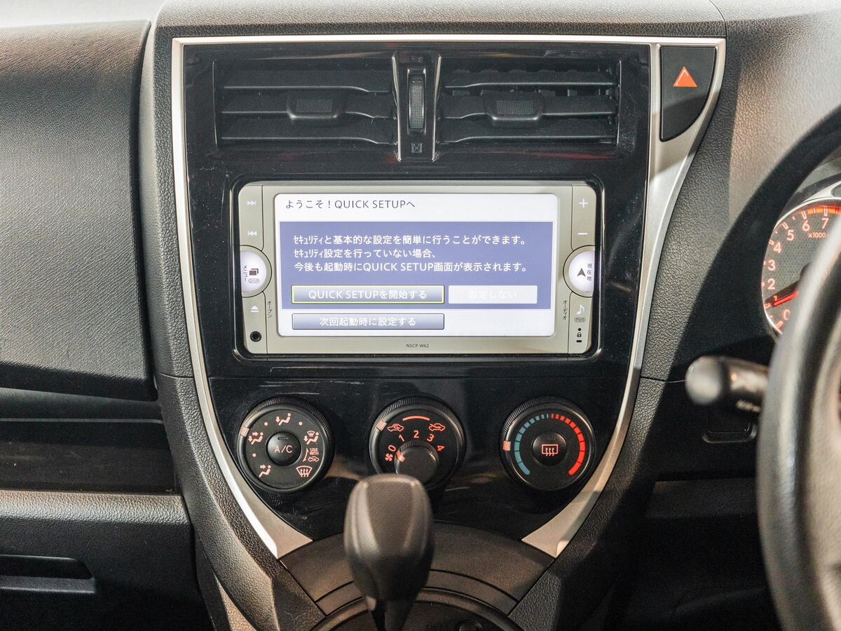 Toyota Ractis 2014 - фото автомобиля