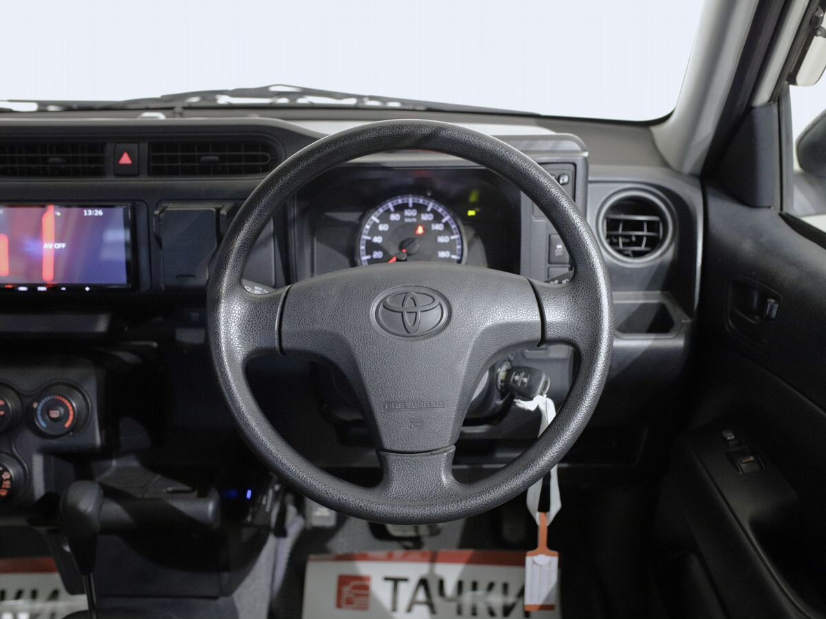 Toyota Probox 2020 - фото автомобиля